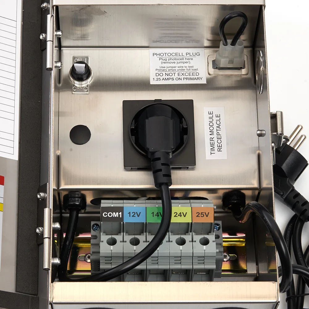 FERON Трансформатор LB501 вход 230V AC выход AC12-25V 150W 48368 FERON Трансформатор LB501 вход 230V AC выход AC12-25V 150W 48368