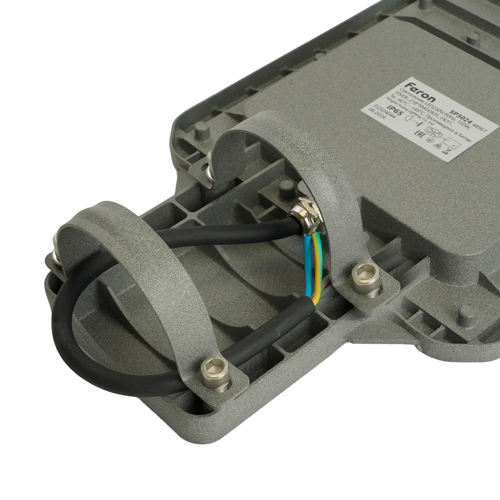 FERON Светодиодный уличный консольный светильник SP3024 150W 5000K 230V, серый 48967 FERON Светодиодный уличный консольный светильник SP3024 150W 5000K 230V, серый 48967
