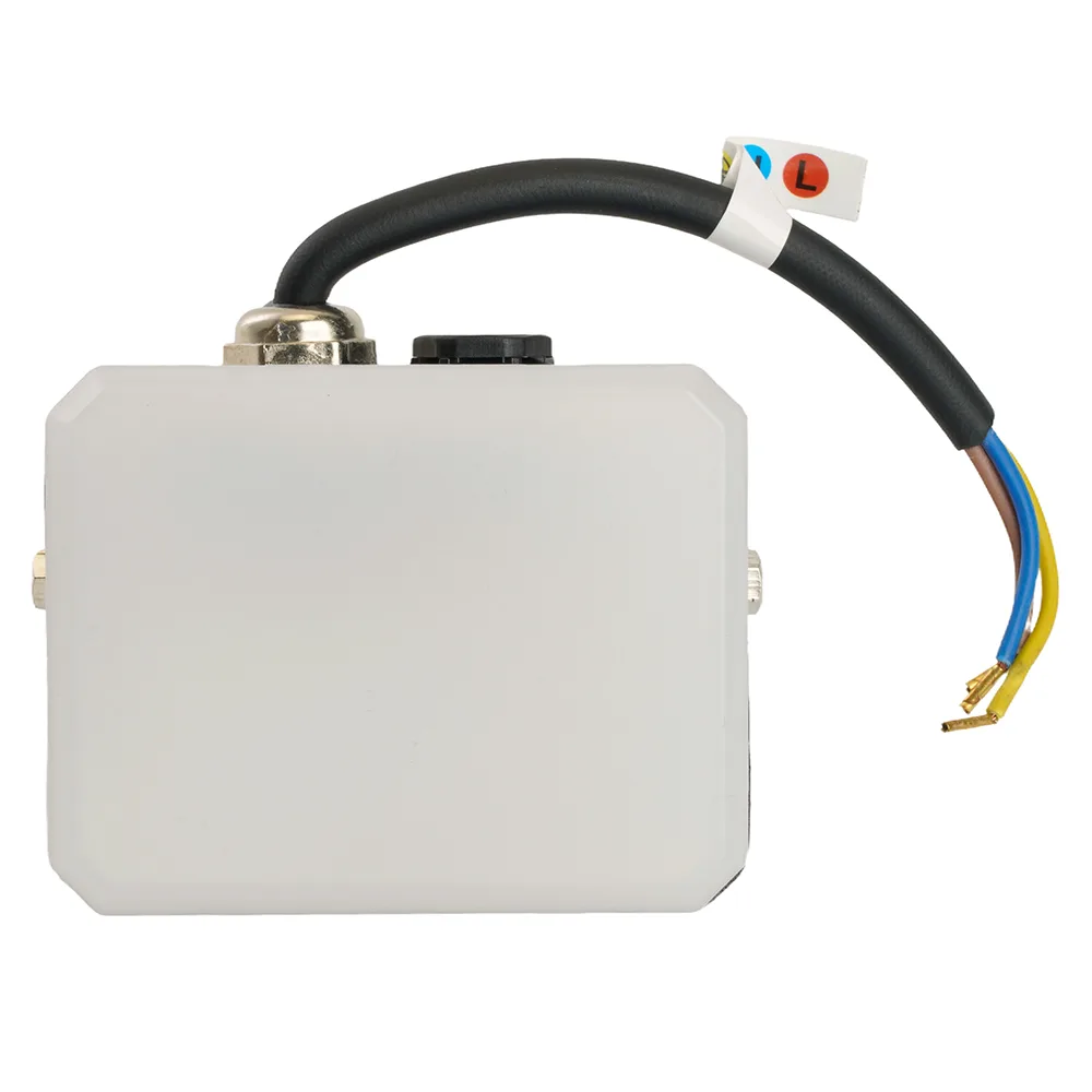 FERON Светодиодный прожектор LL-940 IP65 20W 6400K 51043 FERON Светодиодный прожектор LL-940 IP65 20W 6400K 51043
