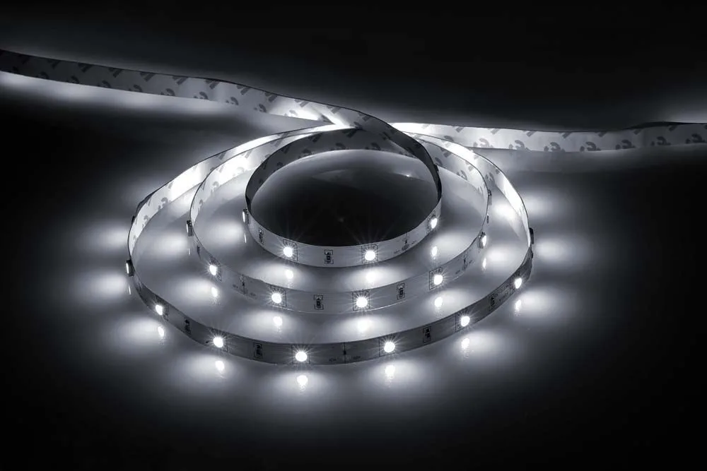 Лента светодиодная, 30SMD(5050)/м 7.2Вт/м 12V 5м белый на белом c драйвером, LS606 Артикул 27702