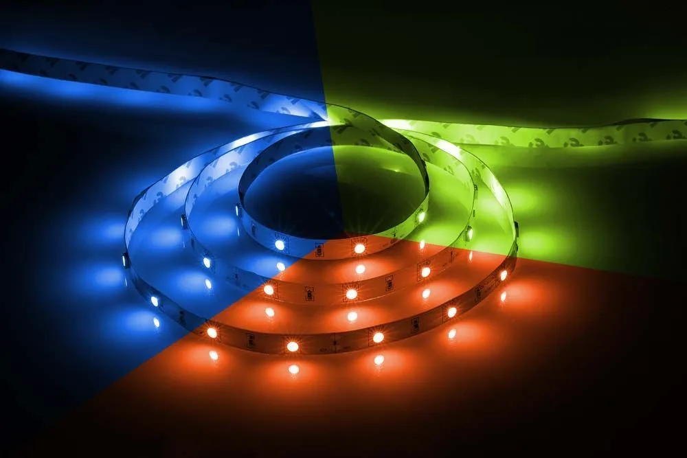 Cветодиодная LED лента FERON LS606, 30SMD(5050)/м 7.2Вт/м  5м IP20 12V RGB Артикул 27678