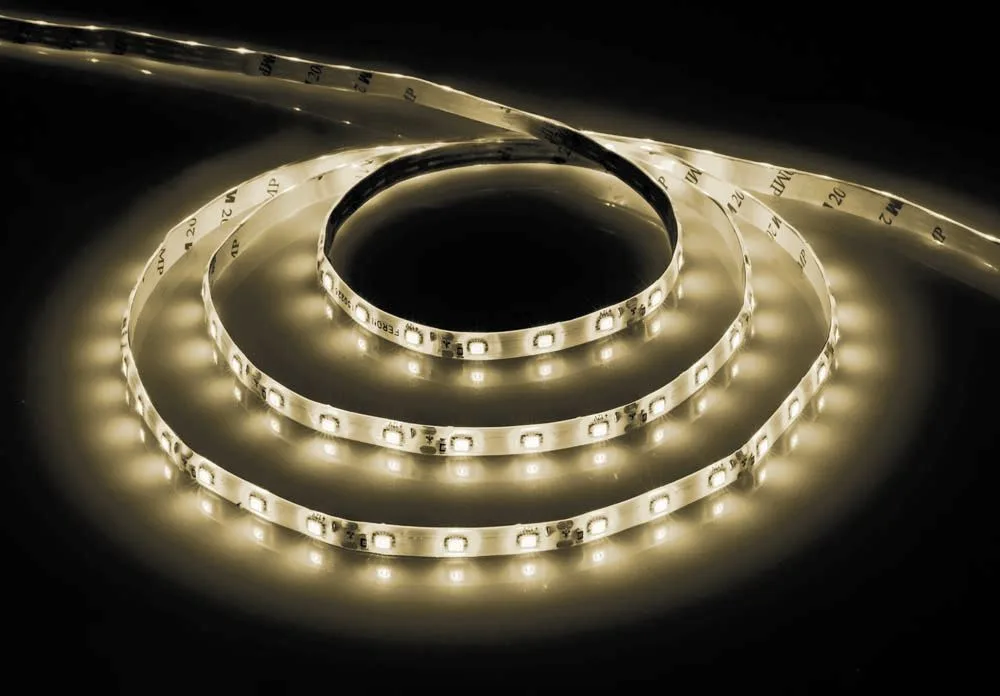 FERON Лента светодиодная, 60SMD(3528)/m 4.8W/m 12V 5m теплый белый на белом c драйвером, LS603 Артикул 27697 FERON Лента светодиодная, 60SMD(3528)/m 4.8W/m 12V 5m теплый белый на белом c драйвером, LS603 Артикул 27697