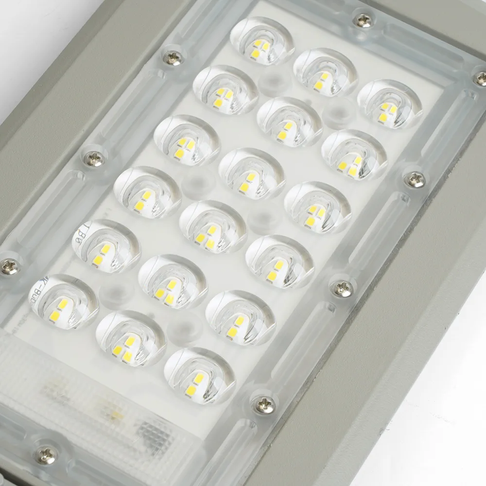FERON Светодиодный уличный консольный светильник SP3040 30W 5000K 230V, серый 41547 FERON Светодиодный уличный консольный светильник SP3040 30W 5000K 230V, серый 41547